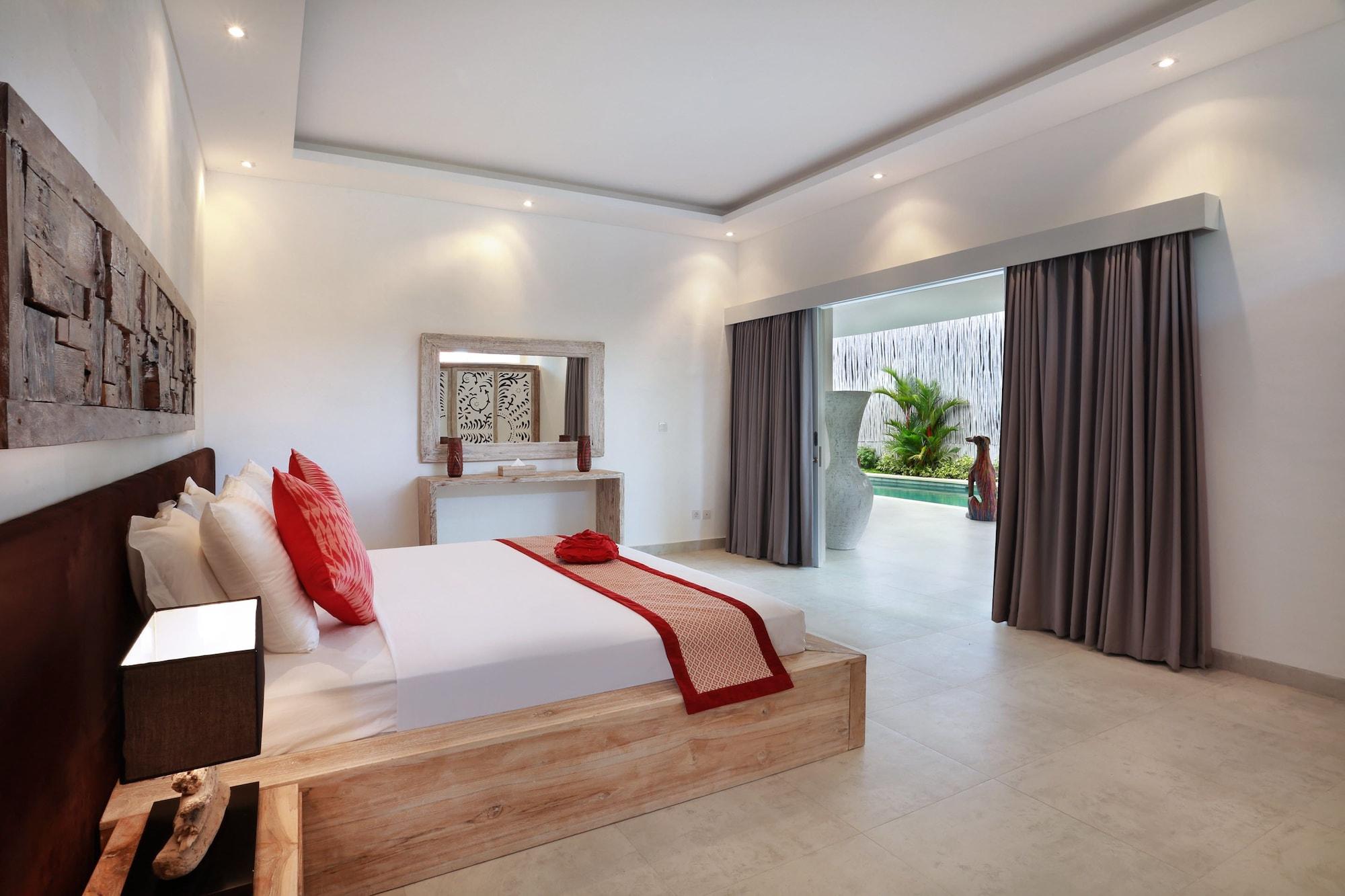Seminyak White Design Villa Екстериор снимка