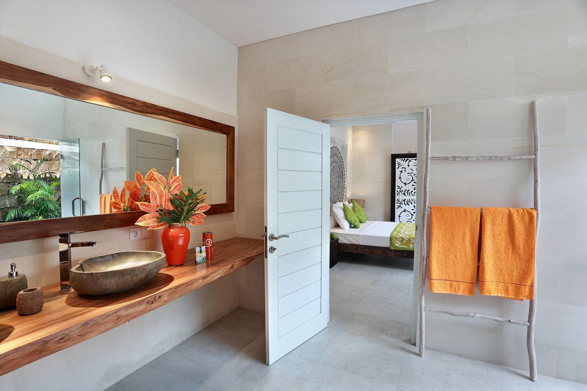 Seminyak White Design Villa Екстериор снимка