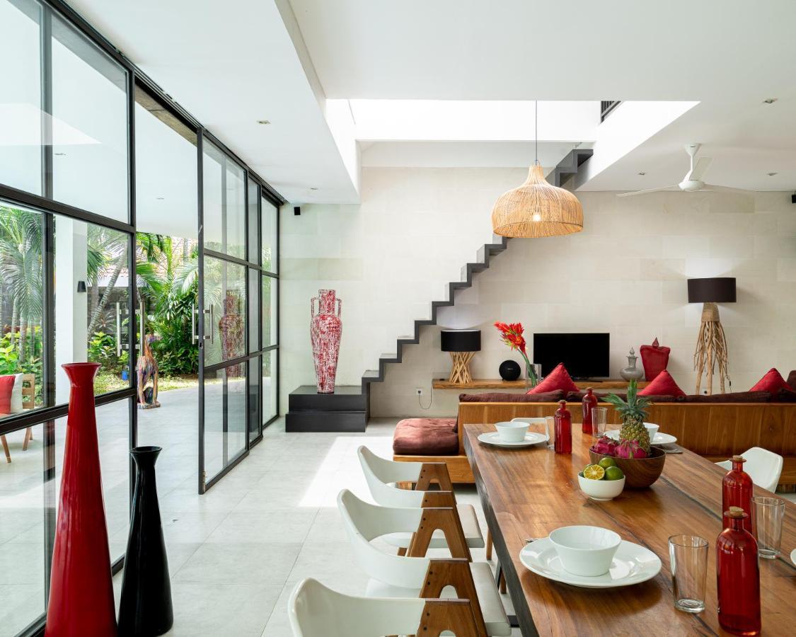 Seminyak White Design Villa Екстериор снимка