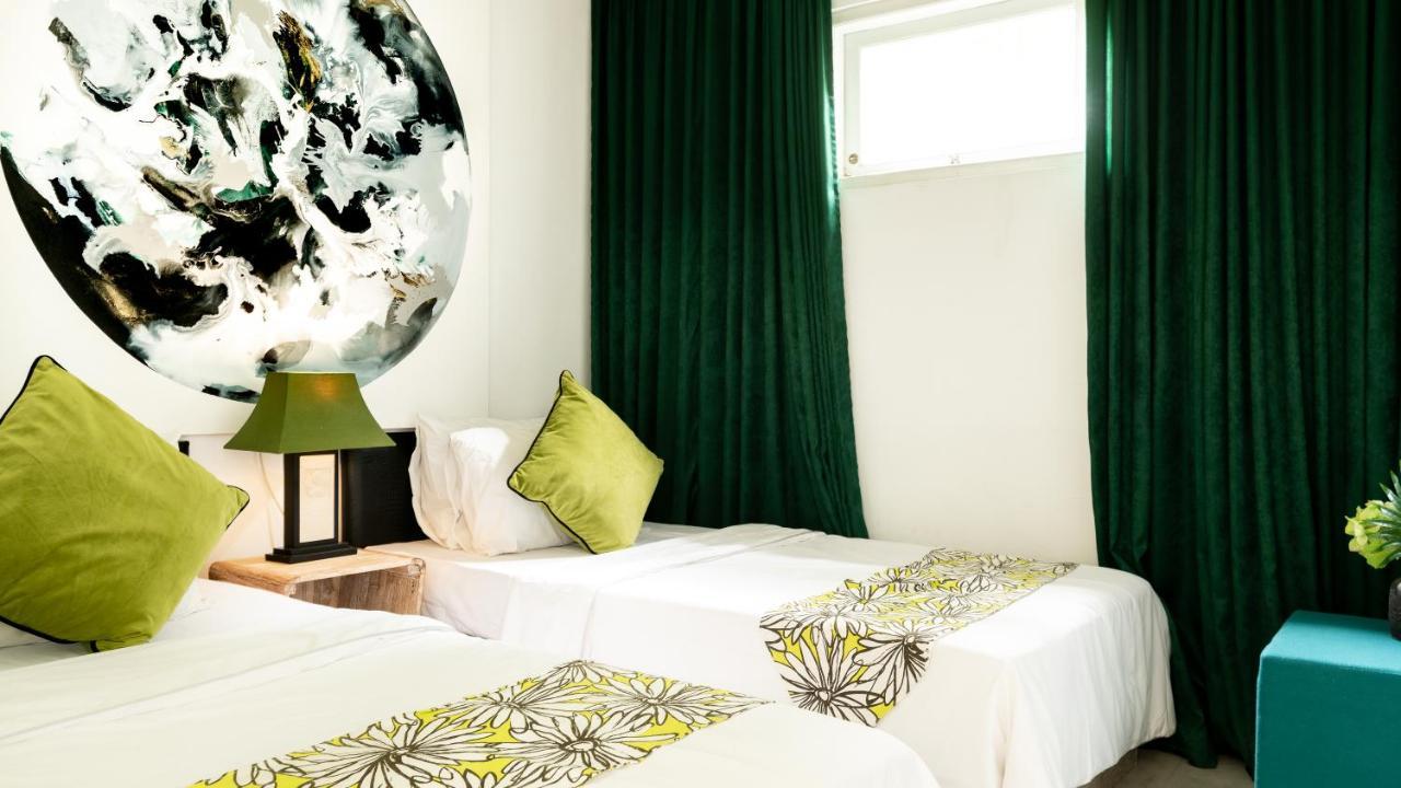 Seminyak White Design Villa Екстериор снимка